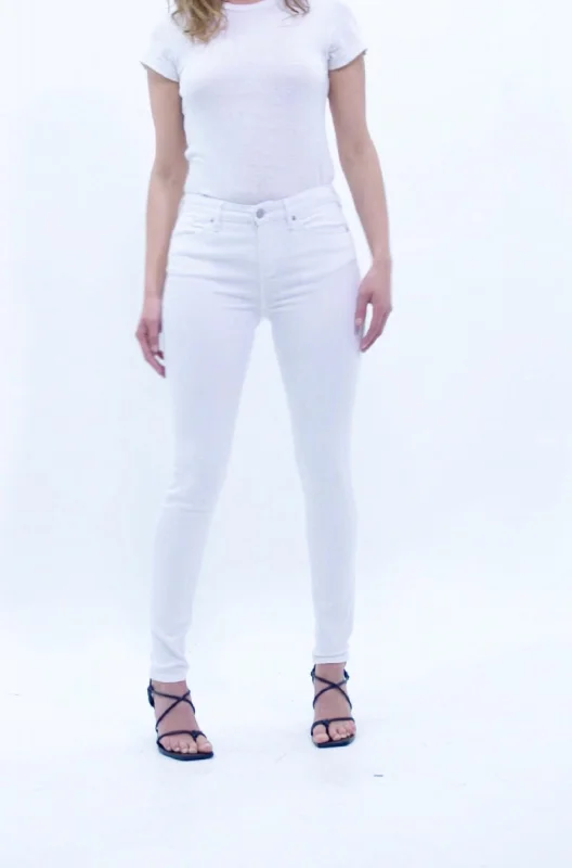 Women's Romantic Outfit Blair Mid Rise Straight Jean In White