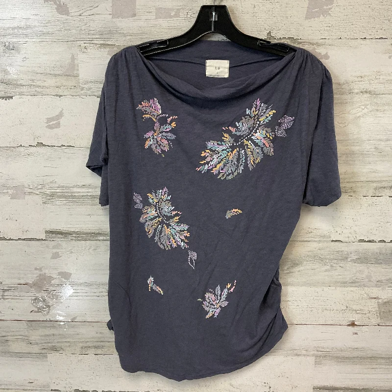 Top Short Sleeve By Anthropologie In Blue, Size: M