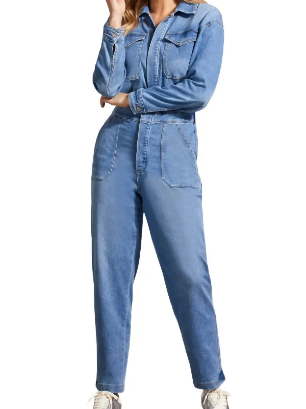 Women's Outdoor Attire Relaxed Crop Jumpsuit W/ Pockets In Sky Blue