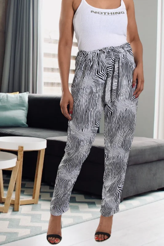 Women's Work Apparel Black And White Printed Pocket Pants