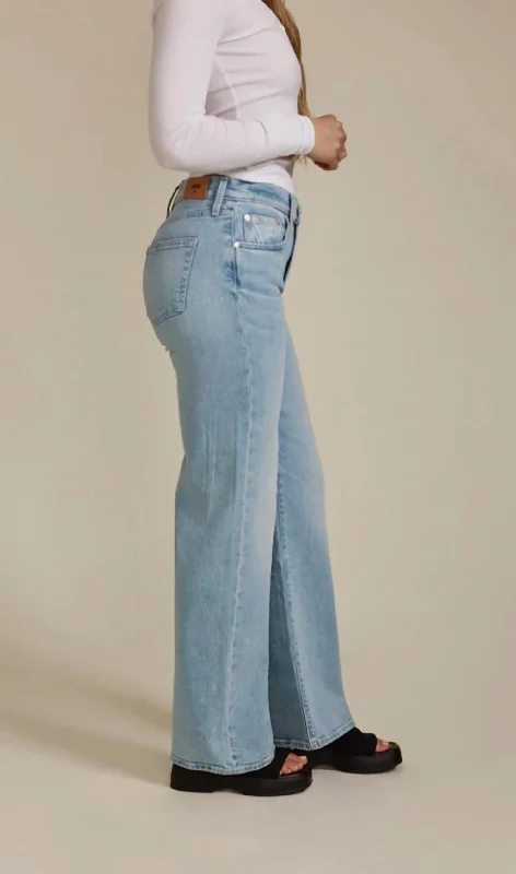 Women's Professional Outfit Marli Wide Leg Jeans In Crosby